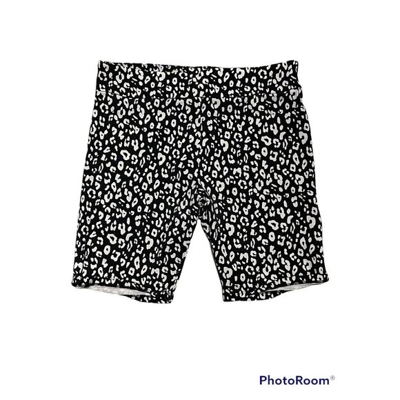 black and white cheetah biker shorts